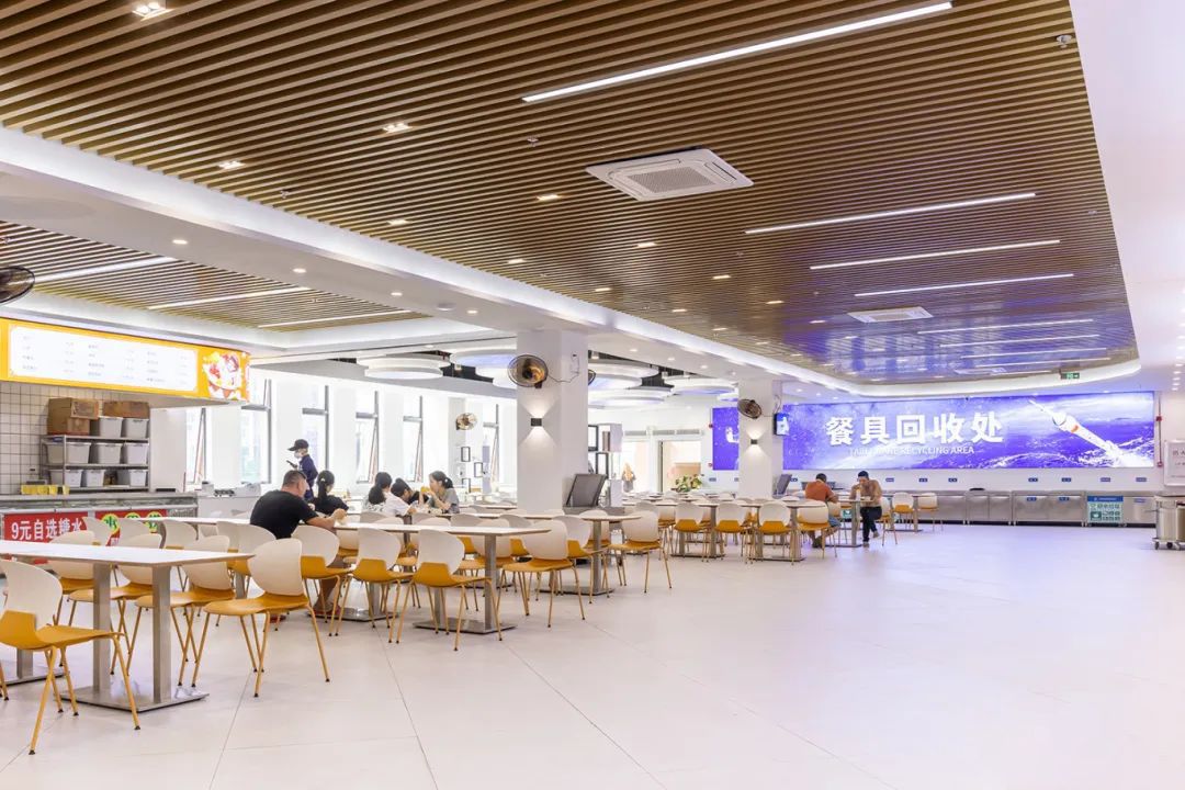 广东肇庆航空职业学院